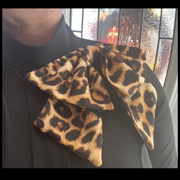 Cheetah Print Bow - Picture 4 of 4